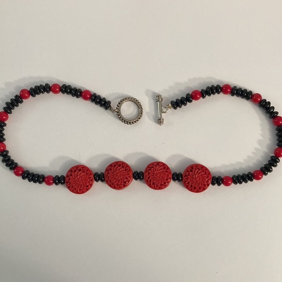 Cinnabar choker with black and red beads, Vintage necklace - Picture 6 of 6